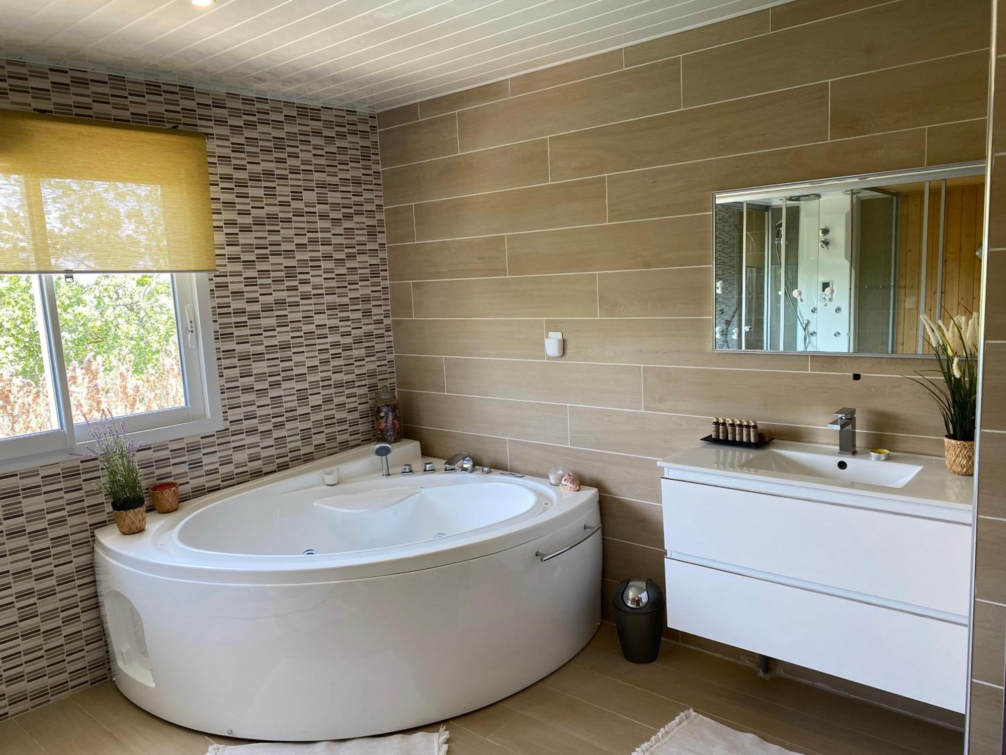 Magnifique Villa Avec Piscine, Sauna Et Hammam La Crau Exterior photo